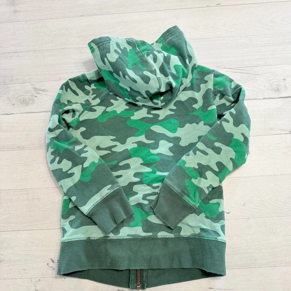 Primary kids green camo‎ zip up hooded sweatshirt 4/5